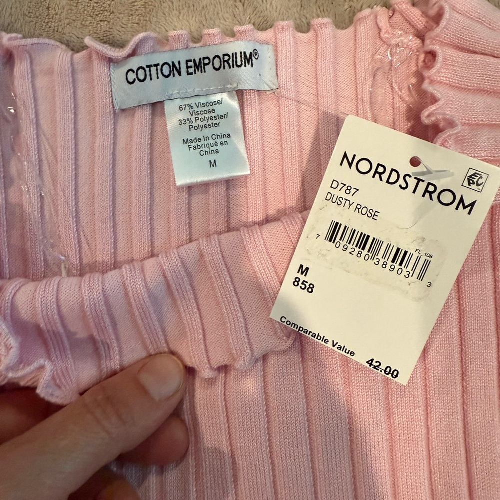 Pink Ribbed Off-Shoulder Top - Picture 2 of 4